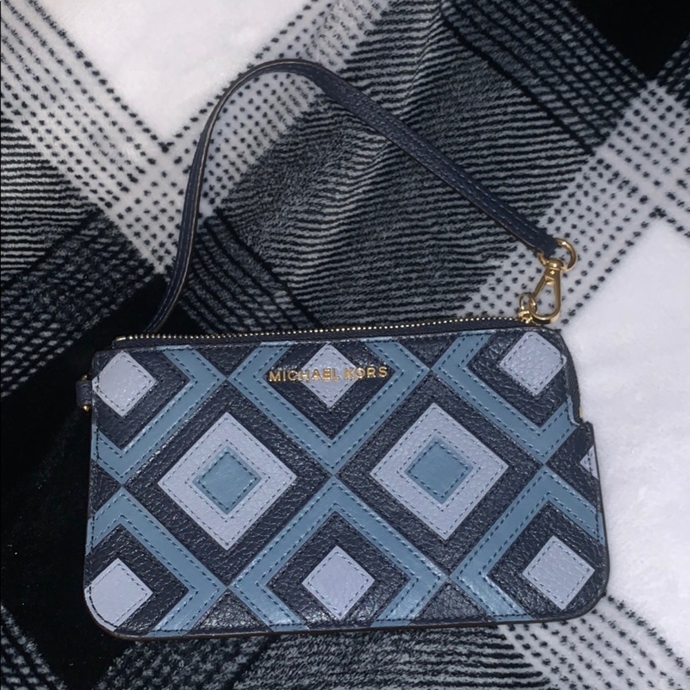 mini michael kors wristlet